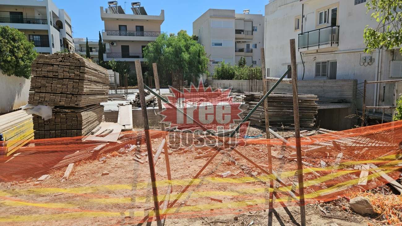 Η Μεγάλη ΚΟΜΠΙΝΑ στο Real Estate στη Γλυφάδα: Πώς σε πείθουν να ΞΕΠΟΥΛΗΣΕΙΣ το Σπίτι σου για ένα κομμάτι Ψωμί