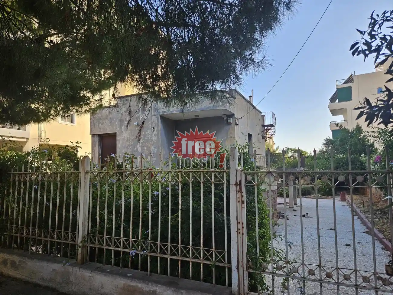 Ακατοίκητα σπίτια Βούλα: Το φαινόμενο με τις κλειστές παλιές μονοκατοικίες
