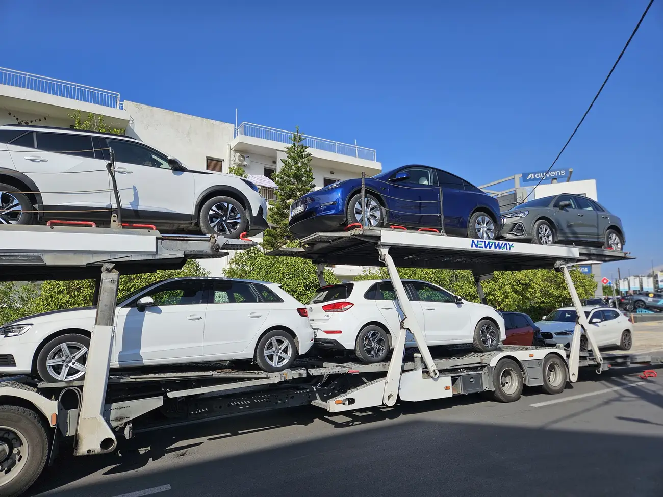 Ποιος είναι ο μέσος όρος ηλικίας των αυτοκινήτων που κυκλοφορούν στη Γλυφάδα;