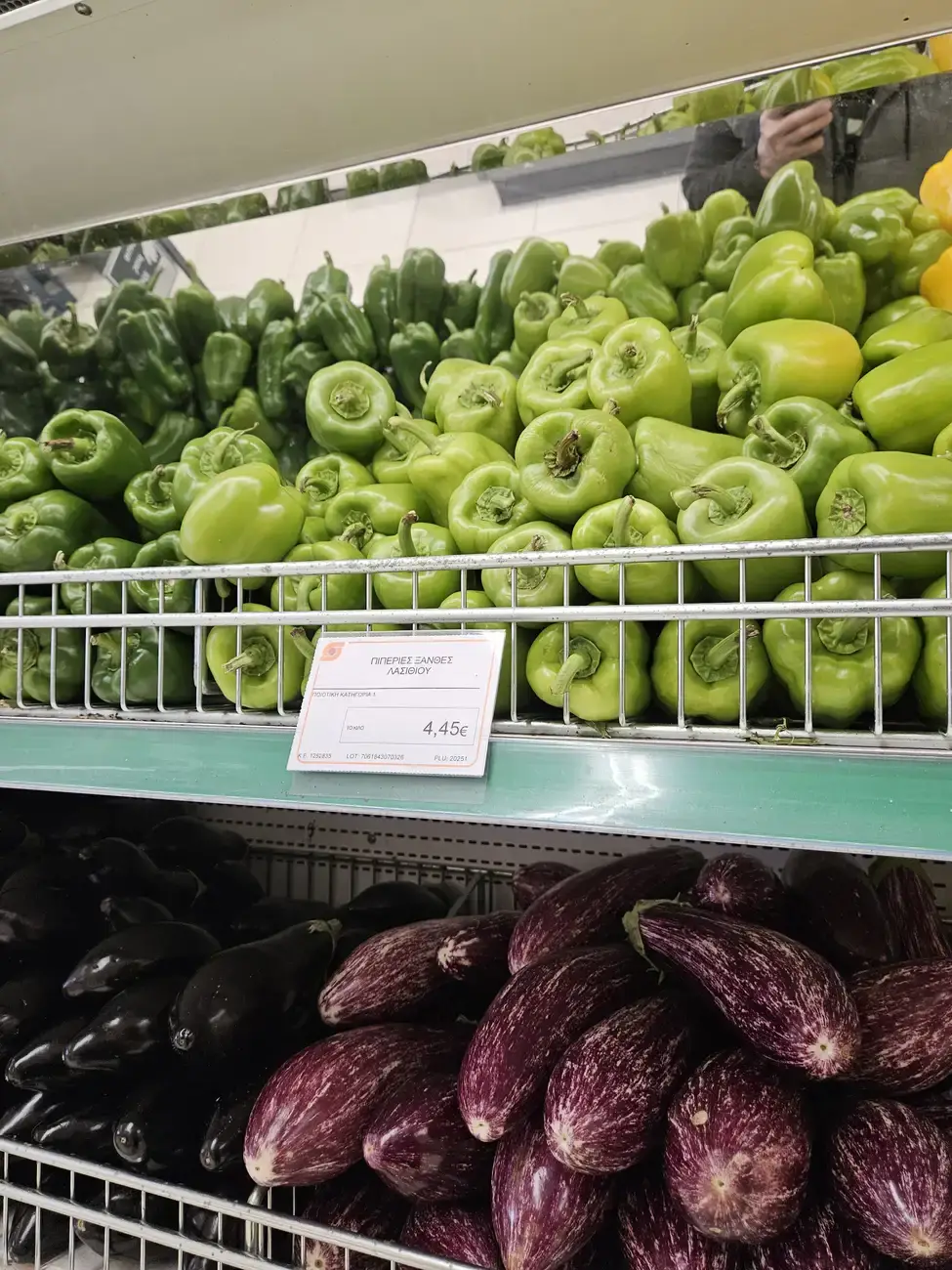 Ποιες πιπεριές είναι ιδανικές για γεμιστά στη Βουλιαγμένη; Οι τιμές των λαχανικών στα Νότια Προάστια