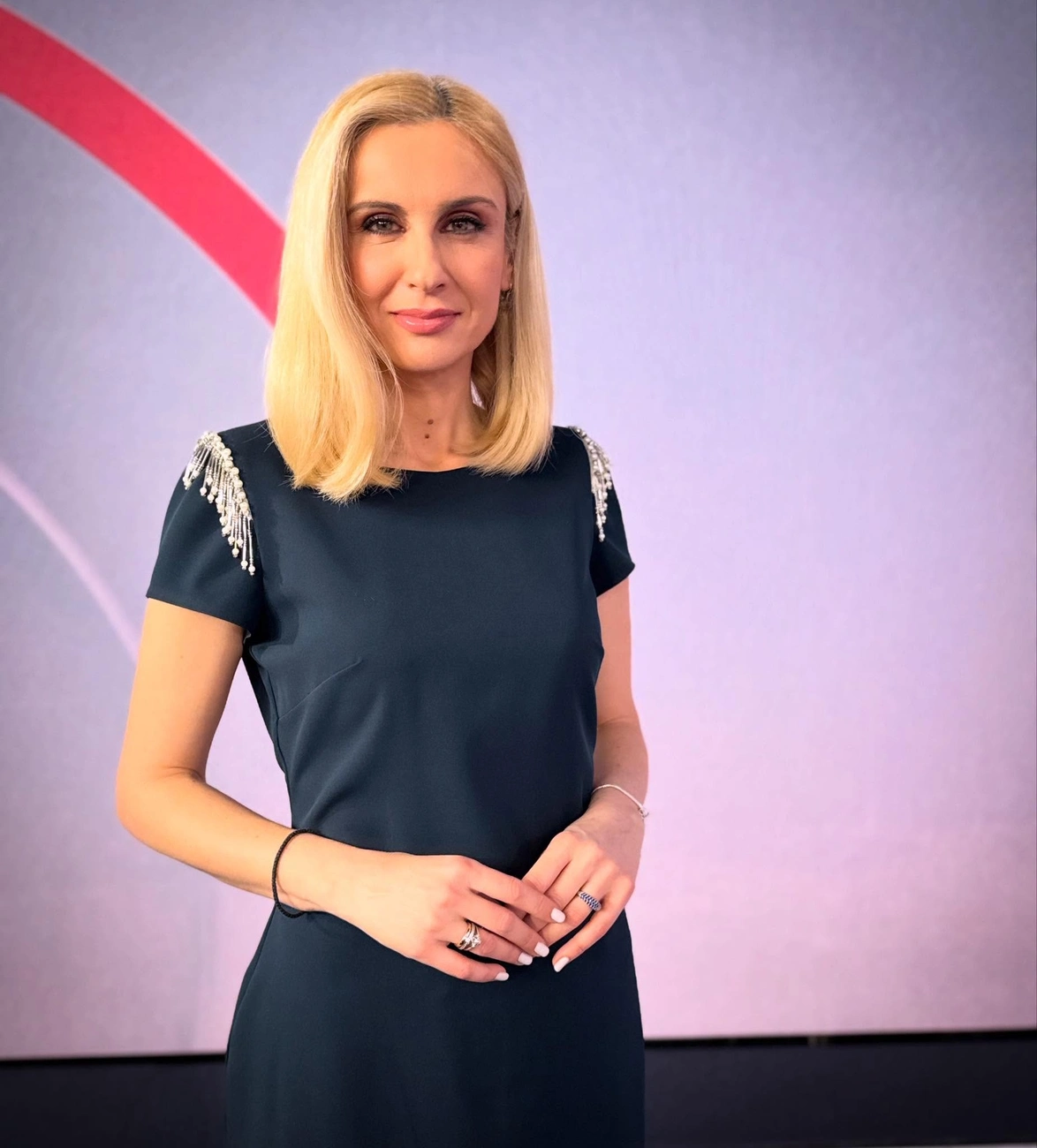 Μίνα Ράλλη βιογραφικό: Η ηλικία, το ύψος, η καταγωγή, οι σπουδές στη Νομική, το μεταπτυχιακό και η πορεία της στην ΕΡΤnews